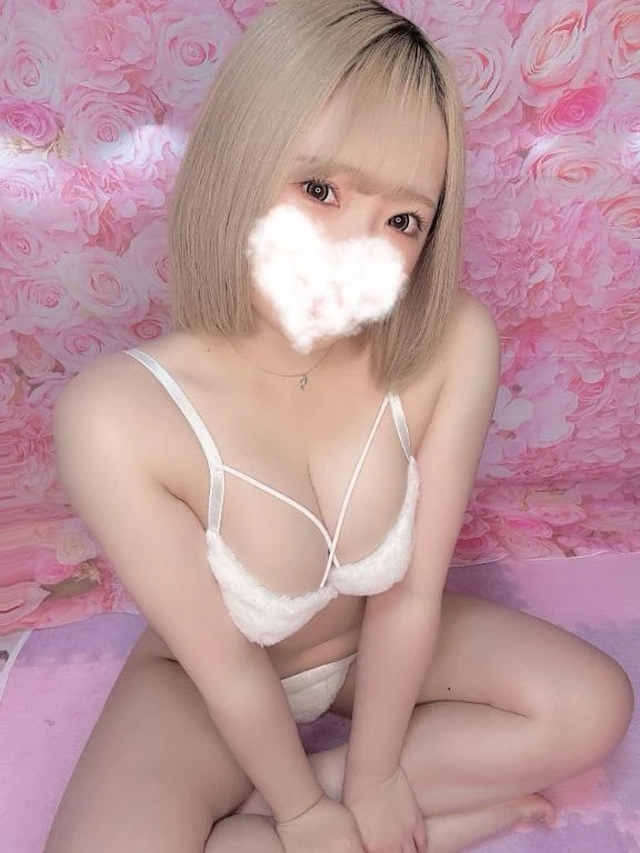 金髪ボブ低身長ロリ👧🏻📛